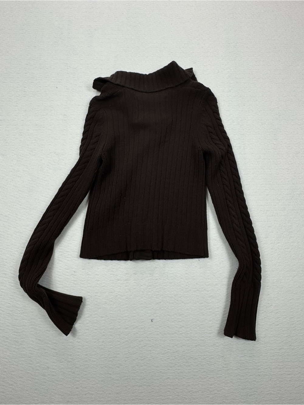 Cardigan - Picture 2 of 6